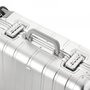 CarryOn ULD 32 л чемодан из алюминия на 4 колесах серый