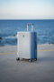 Средний чемодан Heys Earth Tones на 68/81 л весом 4 кг из поликарбоната Серый