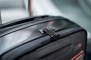 Бизнес чемодан для ноутбука 15,6" Roncato Double черный с красным