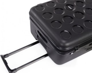 Большой чемодан из полипропилена 75 л Lojel Vita Matte black