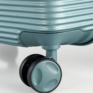 Большой чемодан Swissbrand Cairo на 97 л весом 4,2 кг из пластика Бирюзовый