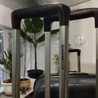 Большой чемодан Swissbrand Eden на 115/132 л весом 4,5 кг из полипропилена Синий