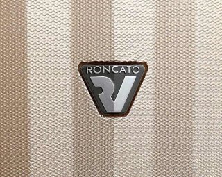 Большой элитный чемодан 80 л Roncato Uno SL Champagne