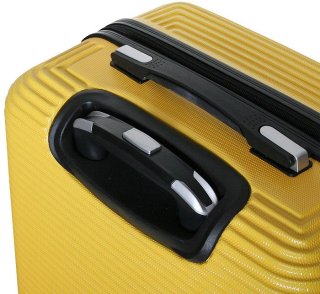 Большой пластиковый чемодан 96 л Vip Collection Sierra Madre 28 Yellow