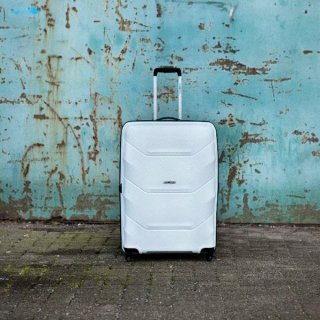 CarryOn Porter 2.0 (M) Ivory White 65 л валіза з поліпропілену на 4 колесах біла