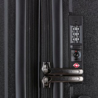 CarryOn Transport (M) Black 65/77 л чемодан из полипропилена на 4 колесах черный