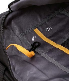 CAT Bizz Tools 18 л сумка с отделом для ноутбука из полиэстера черная