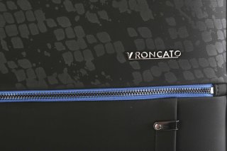 Чемодан гигант из нейлона на 4-х колесах 108-128 л Roncato Zero Gravity Dlx, черный
