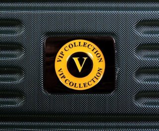 Чемодан гигант из поликарбоната 120 л Vip Collection Bahamas 28 Green