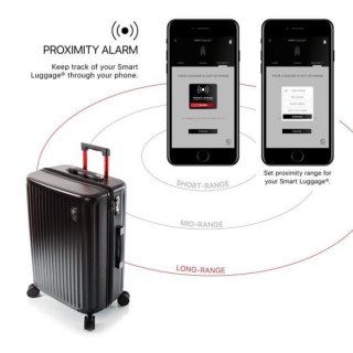 Чемодан гигант из поликарбоната Heys Smart Connected Luggage (L) Black