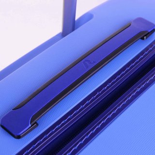 Валіза гігант з поліпропілену 118 л Roncato Box 2.0 Sky blue Валіза гігант з поліпропілену 118 л Roncato Box 2.0 Sky blue