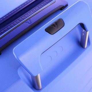 Валіза гігант з поліпропілену 118 л Roncato Box 2.0 Sky blue Валіза гігант з поліпропілену 118 л Roncato Box 2.0 Sky blue