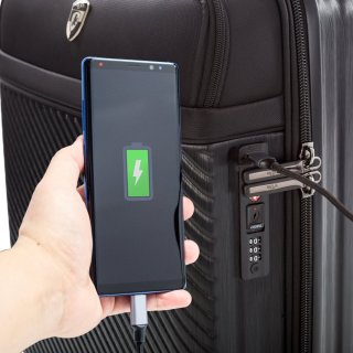 Чемодан ручная кладь Heys Charge-A-Weigh ll на 38 л, отдел для ноутбука, встроенные весы, USB-порт из поликарбоната Черный 