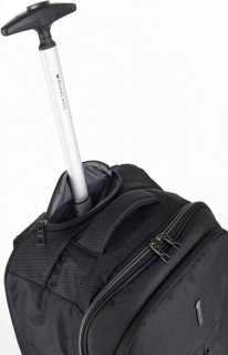 Валіза трансформер 39 л Roncato Ironik Wheeled Backpack, чорна