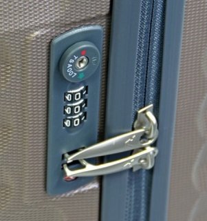 Элитный чемодан 35 л Roncato Uno ZIP Beige