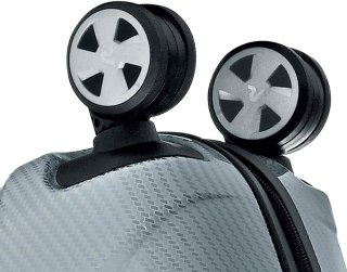 Элитный чемодан 38 л Roncato UNO ZSL Premium Carbon Silver/carbon