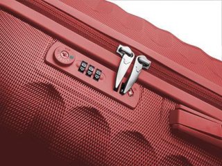 Элитный чемодан 49 л Roncato UNO ZSL Premium Red/red