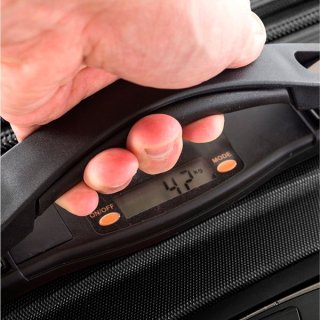 Heys Charge-A-Weigh 55 л чемодан из поликарбоната на 4 колесах черный