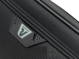 Кейс пилот на 4-х колесах 32 л Roncato Ready, черный