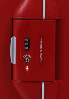 Комплект чемоданов из полипропилена 70/90 л Roncato Light, красный