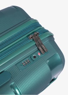 Комплект чемоданов V&V Travel из полипропилена Зеленый