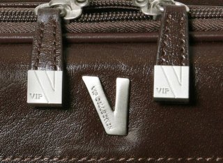 Кожаная дорожная сумка на 2-х колесах 32 л Vip Collection 5225 Brown