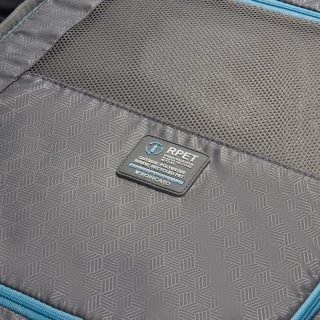Легкий чемодан Roncato Crosslite 42/48 л под ручную кладь Черный