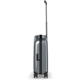 Мала валіза для ручної поклажі Victorinox Airox – 33 л, 2,3 кг Срібляста Мала валіза для ручної поклажі Victorinox Airox – 33 л, 2,3 кг Срібляста
