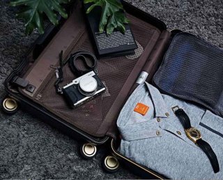 Малый чемодан 34 л Xiaomi RunMi 90 Points Smart Metal Suitcase Fingerprint Unlock 20" Black