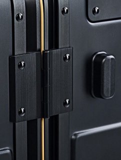 Малый чемодан 34 л Xiaomi RunMi 90 Points Smart Metal Suitcase Fingerprint Unlock 20" Black