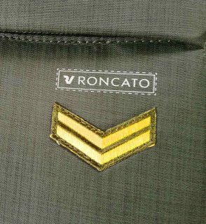 Мала валіза на 2-х колесах 42/48 л Roncato Fresh Military green