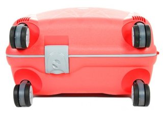 Малый чемодан на 4-х колесах из полипропилена 30 л Roncato Light, кораловый