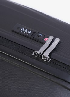 Мала валіза V&V Travel Flash light 2.0 ручна поклажа на 40 л вагою 2,2 кг з поліпропілену Чорний Мала валіза V&V Travel Flash light 2.0 ручна поклажа на 40 л вагою 2,2 кг з поліпропілену Чорний