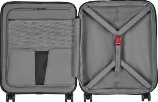 Малый чемодан Wenger BC Packer на 35/42 л из пластика Черный