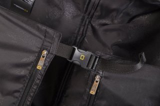 National Geographic Canyon 70 л чемодан из пластика на 4 колесах бордовый