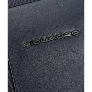 Piquadro BRIEF BAGMOTIC 41 л тканевый чемодан на 4-х колесах синий