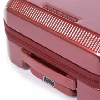 Piquadro CUBICA/Red S 39 л чемодан из поликарбоната на 4 колесах красный
