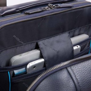 Piquadro FEELS 36 л валіза з натуральної шкіри на 4 колесах синя