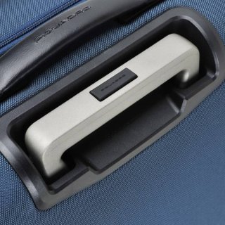 Piquadro Move2 38 л текстильна валіза на 2-х колесах синя