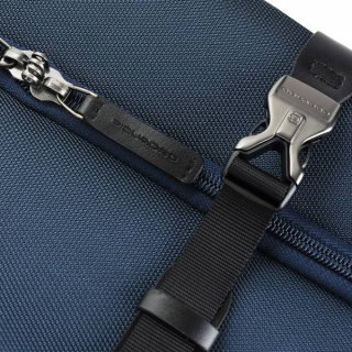 Piquadro Move2 38 л текстильна валіза на 2-х колесах синя