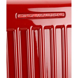 Piquadro SEEKER70/Red M 76,5 л чемодан из поликарбоната на 4 колесах красный