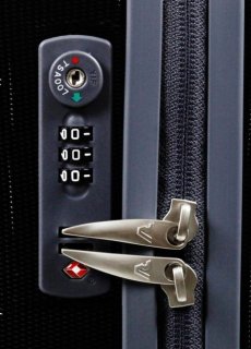 Премиум чемодан больших размеров из поликарбоната 100 л Roncato UNO ZIP, черный