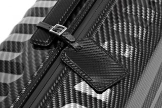 Ручная кладь элитный чемодан 41 л Roncato UNO ZIP Deluxe, черный
