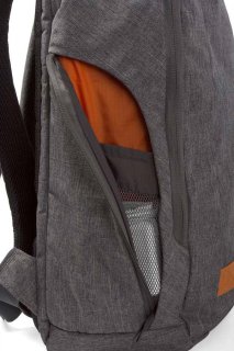 Рюкзак Crumpler Shuttle Delight Backpack для MB PRO 15" (серый)