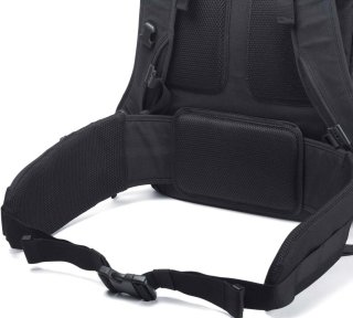 Рюкзак Crumpler The Base Park для MB PRO 15"+ DSLR камеры (черный)