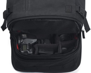 Рюкзак Crumpler The Base Park для MB PRO 15"+ DSLR камеры (черный)
