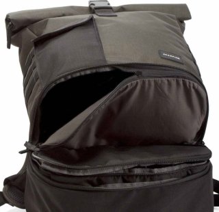 Рюкзак Crumpler The Trooper для MB PRO 15"+ DSLR камеры (черный)