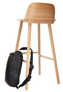 Рюкзак на одній лямці Thule Tact Sling – 8 л, 0,41 кг Чорний