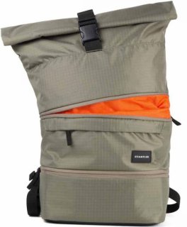 Рюкзак повседневный с отсеком для DSLR фотокамеры Crumpler The Pearler (песочный)