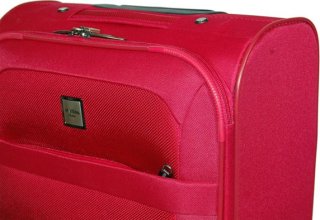 Skyflite Skycabin Red 38 л чемодан из полиэстера на 2 колесах красный